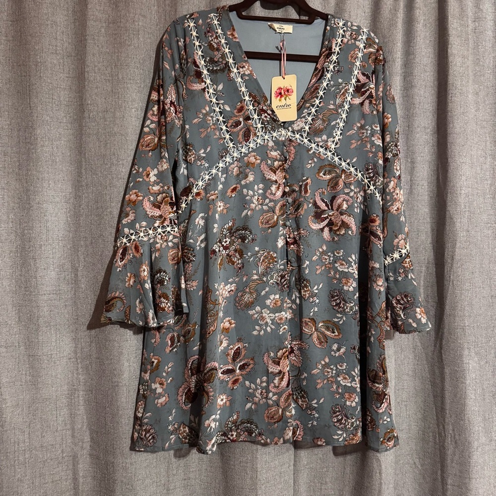 Entro Boho Floral Dress Size S NWT Bell Sleeve V Neck Crochet Trim - Picture 2 of 11